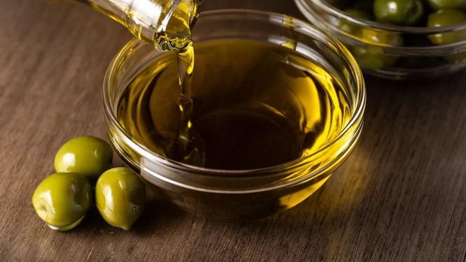 aceite de oliva para las hemorroides ejemplo