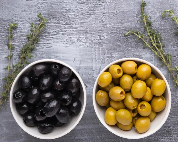 aceituna negra y verde