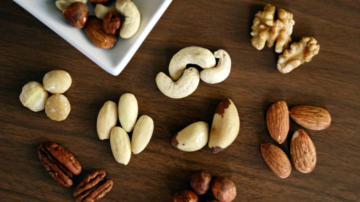 cuantos frutos secos comer al dia