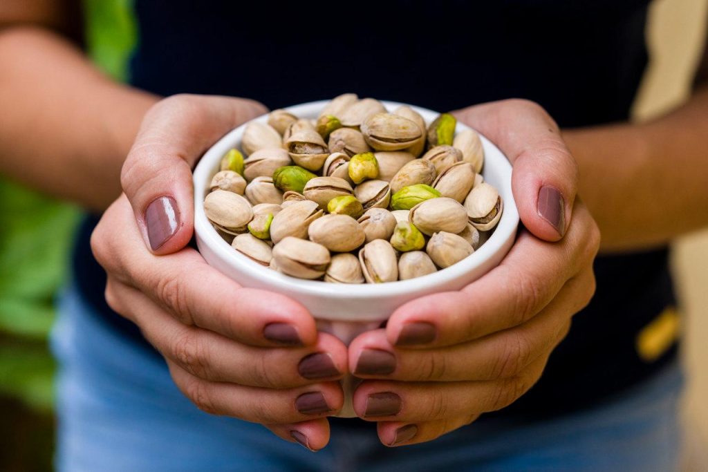 pistacho en la mujer muestra compressed