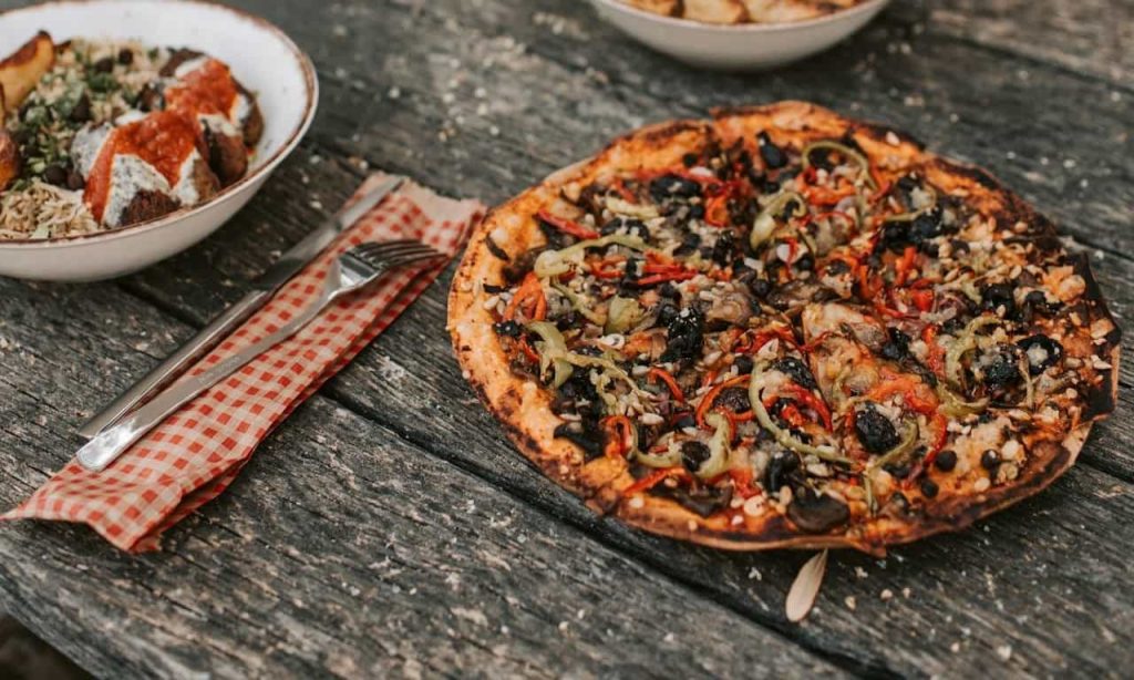 pizza con aceitunas negras campo grande
