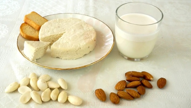 queso de almendras