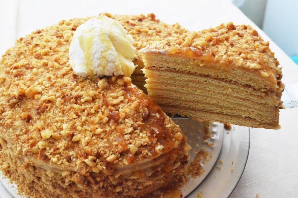 tarta medovik de almendra campo grande peru lima min