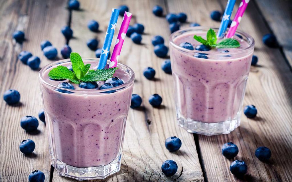 jugo de arandano con platano 2 compressed