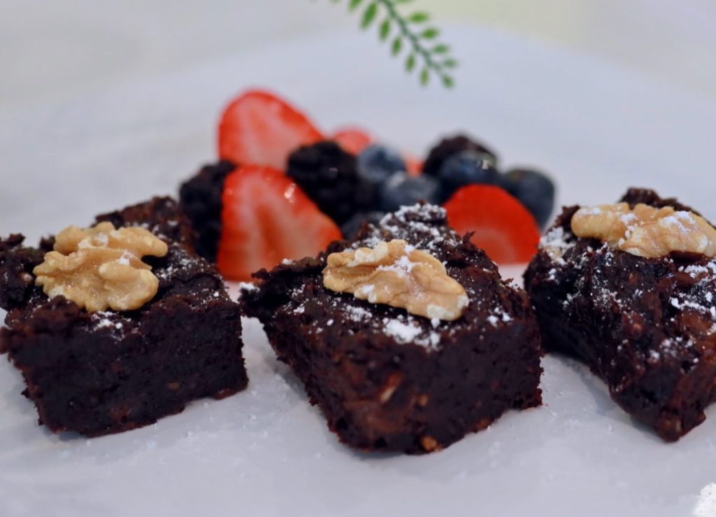 postres veganos datiles brownie
