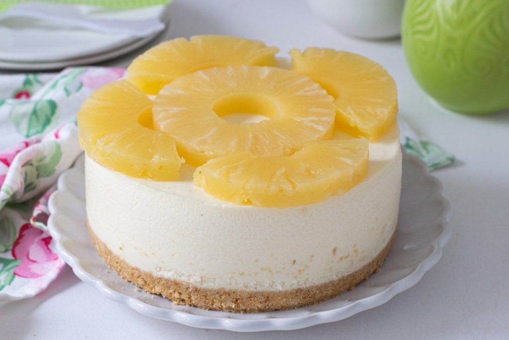 tarta de pina en el plato 1